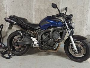 YAMAHA FZ6 FAZER 2006 NAKED 600 CCM PIASTÓW