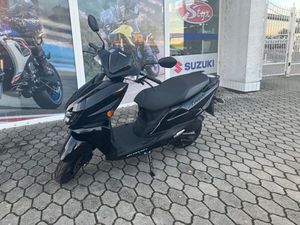 SUZUKI UN125 AVENIS BLACK