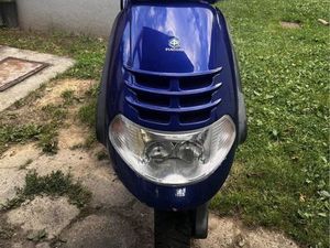 SPRZEDAM FAJNY SKUTER,PIAGGIO HEXAGON 4T . CISOWNICA