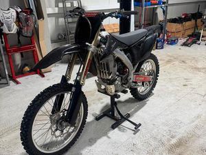 SUZUKI RMZ 250