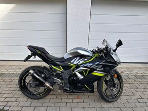 KAWASAKI NINJA 125