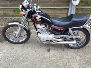 HONDA CM 125 CUSTUM