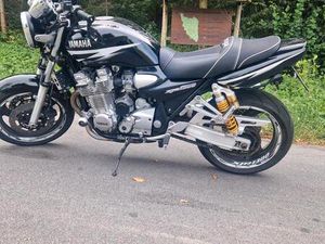 YAMAHA XJR 1300 RP 06