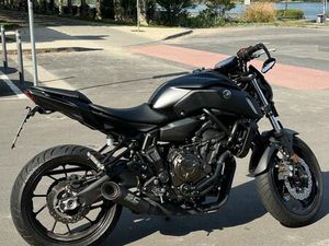 YAMAHA MT07