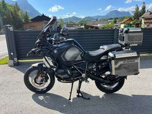 R 1250 GS ADVENTURE TRIPLE BLACK