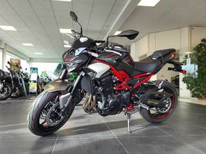 KAWASAKI Z 900
