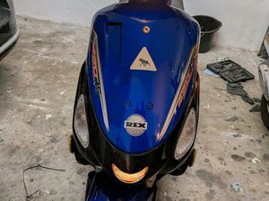 MOTORROLLER 4 TAKTER REX 450 RS