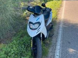 APRILIA SR MOTARD 2017