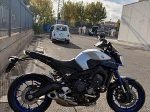 YAMAHA - MT -09 ABS