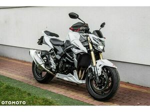 SUZUKI GSR