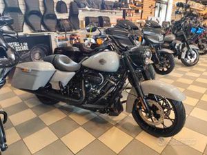 HARLEY-DAVIDSON TOURING ROAD KING SPECIAL 114