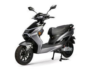 E-KUMA STAR ELEKTRO ROLLER 45 KM/H