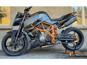 KTM 990 SUPERDUKE R CANTON LUCERNE -