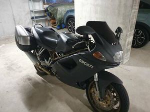 DUCATI ST2 NOIRE AVEC SACOCHES