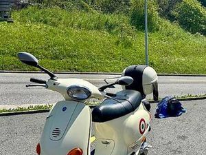 PIAGGO VESPA ET2 49CM DÈS 15 ANS
