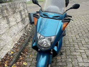 ROLLER HONDA 125 PANTHEON CANTON ZURICH -