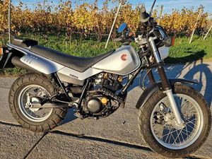 YAMAHA TW 125