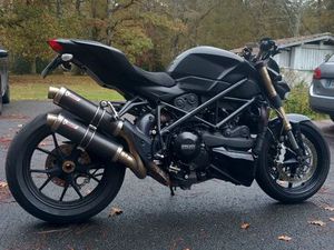 DUCATI 848 STREETFIGHTER