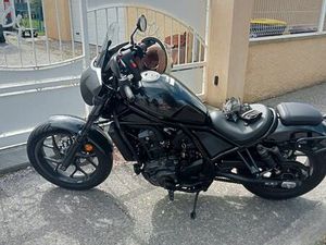 A VENDRE HONDA REBEL 1100