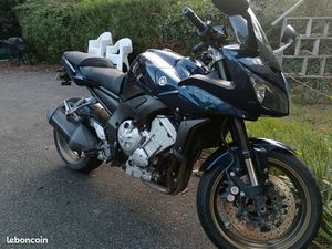 YAMAHA FZ1