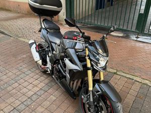 SUZUKI GSR 750 ABS STREET ÉDITION