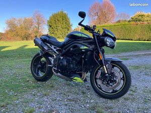 TRIUMPH SPEED TRIPLE 1050