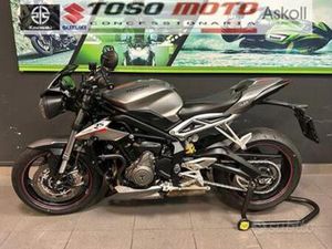TRIUMPH STREET TRIPLE 765 RS