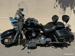 HARLEY DAVIDSON ROAD KING CLASSIC