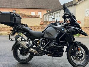 BMW GS 1250R TRIPLE BLACK
