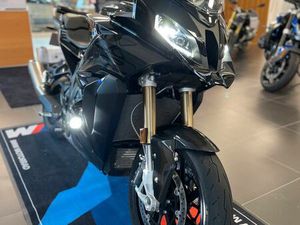 BMW - S 1000 XR - TRIPLE BLACK SURBAISSÉE - 333E/MOIS