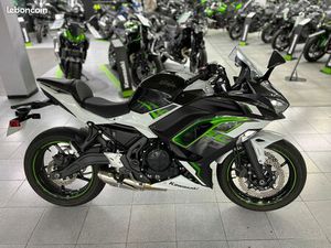 KAWASAKI NINJA 650