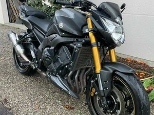 YAMAHA FZ8 2014