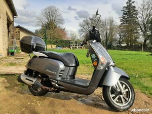 SCOOTER KYMCO LIKE 125