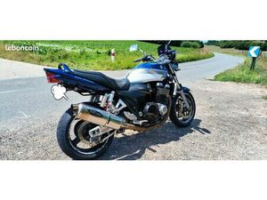 SUZUKI GSX 1400