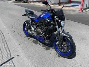 YAMAHA MT 07 A2