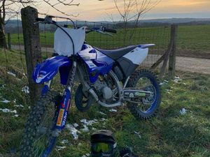 125 YZ