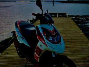 SCOOTER APRILIA 50 SR