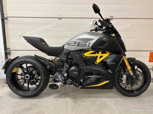 [PRO] DUCATI DIAVEL 1260S BLACK AND STEEL