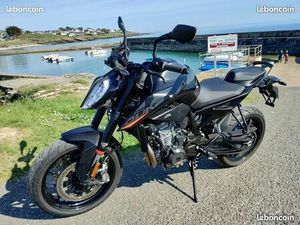 COMME NEUVE KTM 890 DUKE DU 10/2022 116CHX