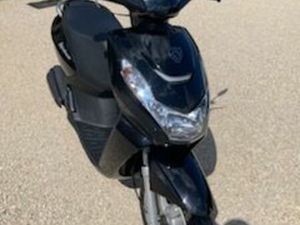 SCOOTER PEUGEOT KISBEE