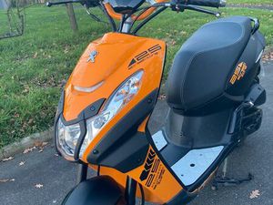 SCOOTER PEUGEOT STREET ZONE 4T 50 CC