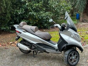 VENDS SCOOTER PIAGGIO MP3 300 LT - 2014 – 28 136 KM