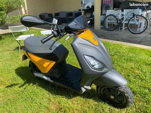 SCOOTER ÉLECTRIQUE PIAGGIO ONE ÉQUIVALENT 50CM3 DE 2022