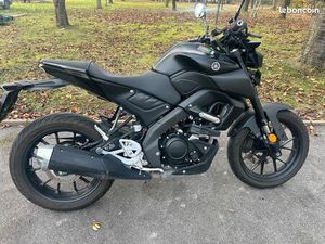 YAMAHA MT 125