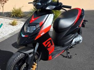 APRILIA SR 50 CM³ – ÉTAT IMPECCABLE