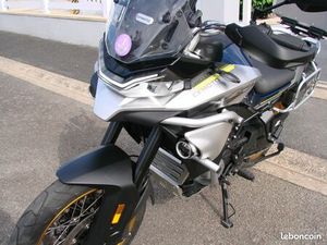 CF MOTO 800 MT