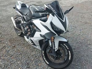 HONDA CBR 650 R A2