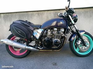 MOTO KAWASAKI ZÉPHYR 750