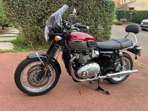 TRIUMPH BONNEVILLE MODERNE CLASSIC T120