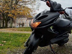 SCOOTER YAMAHA AEROX